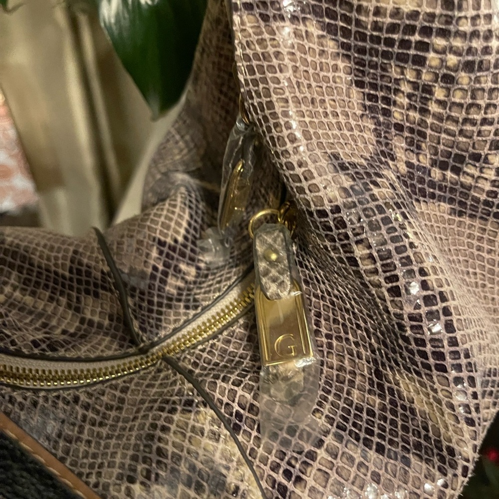 G.I.L.I Leather Snakeskin Patterned Women's Bag. NWOT - Picture 2 of 7